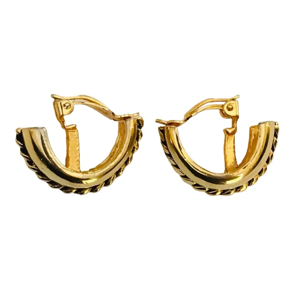 Vintage Gold Tone Chunky Scroll Clip On Earrings